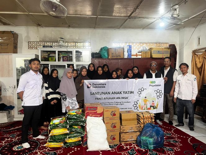 
 Sepanjang Semester I 2026, PT Pegadaian menghadirkan beragam program sosial yang menjangkau Provinsi Riau, Sumatera Barat, dan Kepulauan Riau, mulai dari bantuan rumah ibadah, pendidikan, pemenuhan gizi, pemberdayaan UMKM, hingga peningkatan kesejahteraan masyarakat pesisir. [Foto: Dok. Pegadaian]